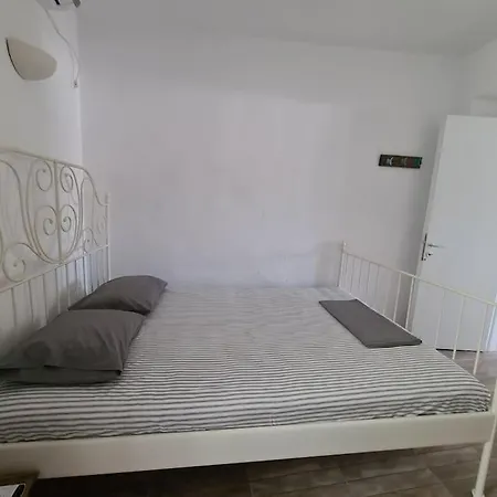 아파트 Beautiful Seaside House On The